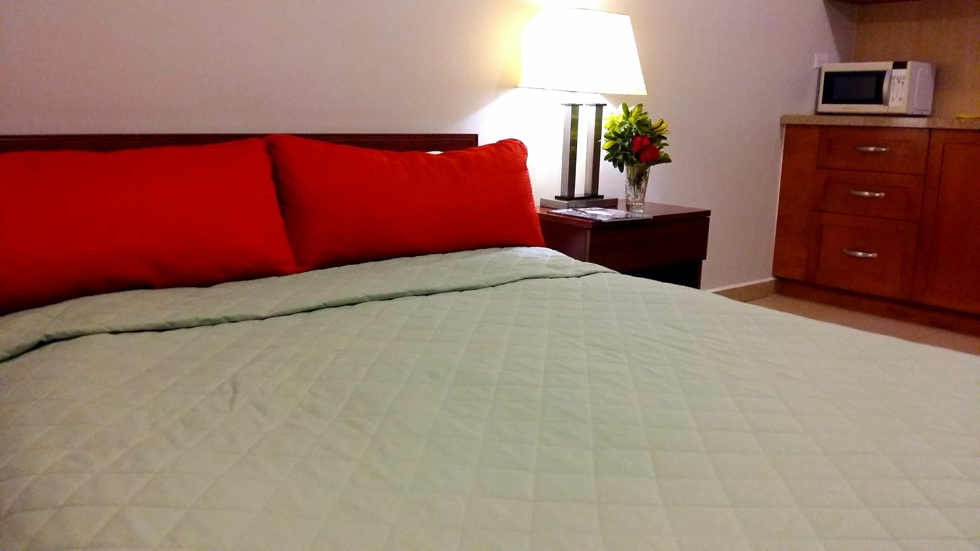 Dorado Eagle Beach Hotel Oranjestad Extérieur photo